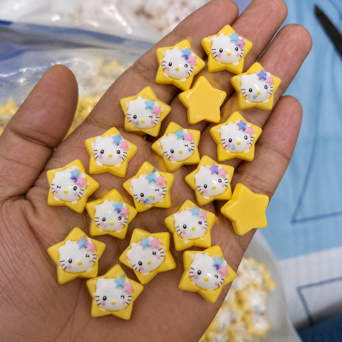 100pc Cartoon Character Beads for DIY Crafts, Accessories & Decoration (BEADS-05)